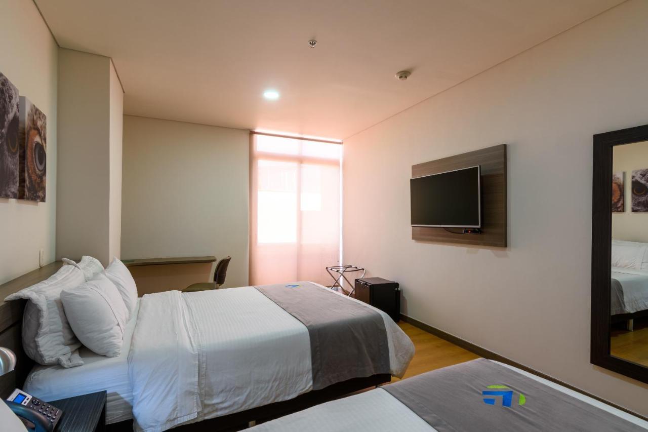 Hotel Vivre Medellín Exteriör bild
